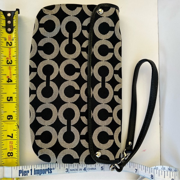 Coach wristlet - Picture 2 of 6